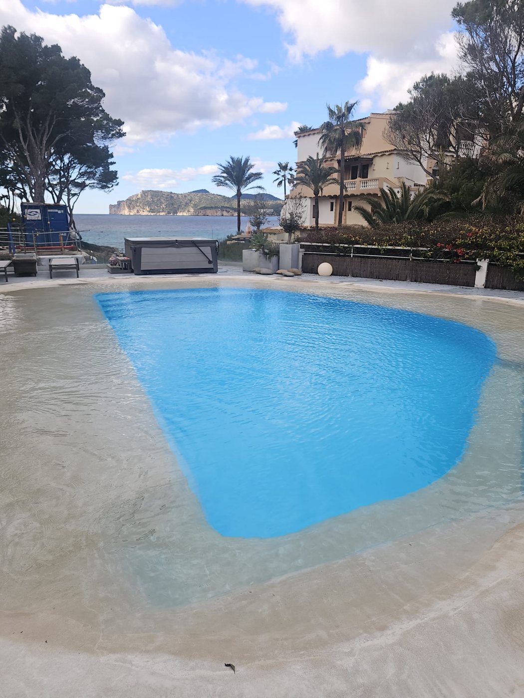 Piscina de forma libre